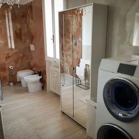 Edc Con Parcheggio E Wifi Gratuito