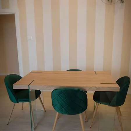 Edc Con Parcheggio E Wifi Gratuito *