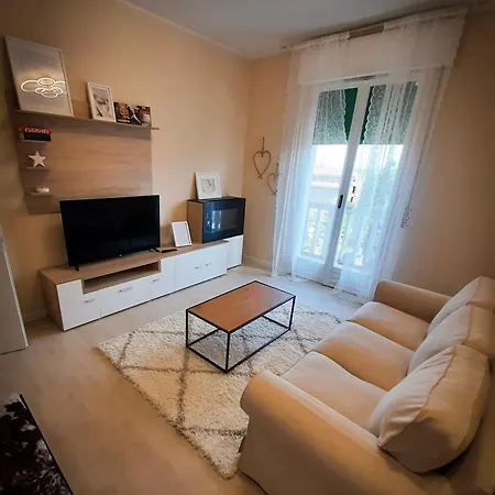 Edc Con Parcheggio E Wifi Gratuito Appartamento