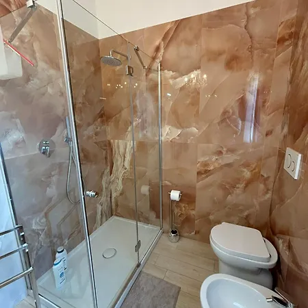 Edc Con Parcheggio E Wifi Gratuito *