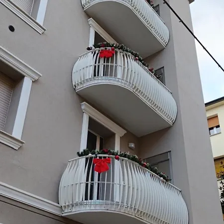 Edc Con Parcheggio E Wifi Gratuito